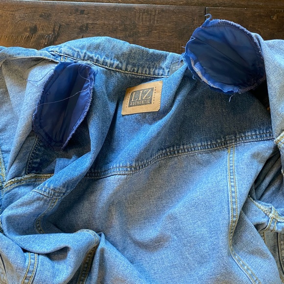 Liz Claiborne Vintage Blue Boxy Oversized Denim Jacket - Picture 7 of 9